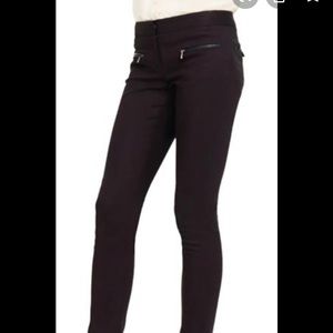 Club Monaco
Black Cotton Emily Low Rise Pants